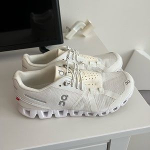 On Cloud 5 White